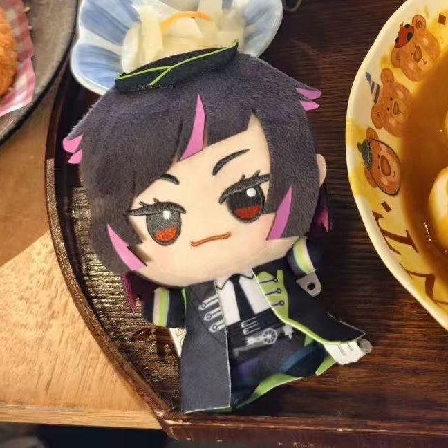 Anime Cosplay Sus - 10cm Stuffed Twisted Lilia Vanrouge Plushie